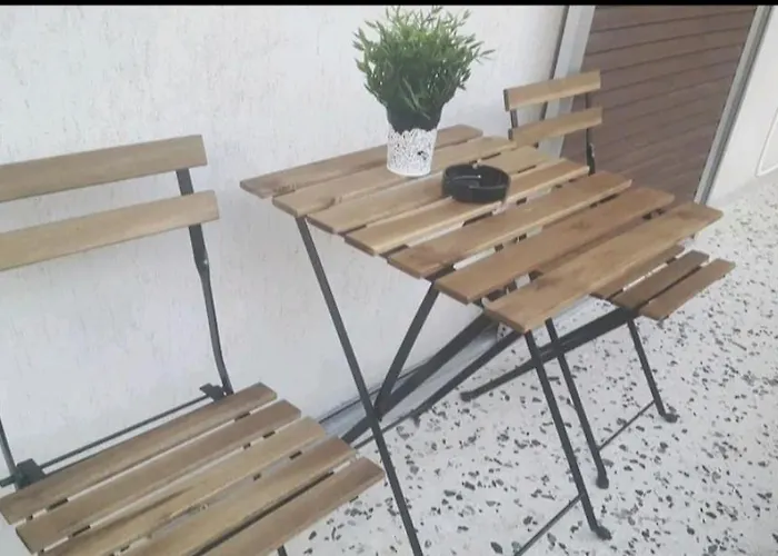 In The Heart Of The 5a * Larissa